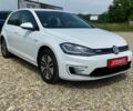 Белый Фольксваген e-Golf, объемом двигателя 0 л и пробегом 43 тыс. км за 14400 $, фото 14 на Automoto.ua
