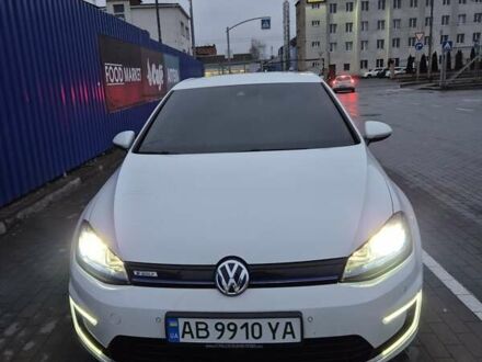 Белый Фольксваген e-Golf, объемом двигателя 0 л и пробегом 186 тыс. км за 8700 $, фото 1 на Automoto.ua