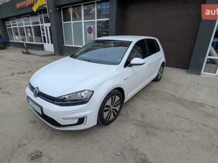 Белый Фольксваген e-Golf, объемом двигателя 0 л и пробегом 192 тыс. км за 7550 $, фото 1 на Automoto.ua