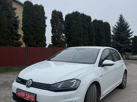 Белый Фольксваген e-Golf, объемом двигателя 0 л и пробегом 103 тыс. км за 8499 $, фото 1 на Automoto.ua