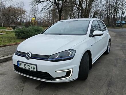 Білий Фольксваген e-Golf, об'ємом двигуна 0 л та пробігом 114 тис. км за 10000 $, фото 1 на Automoto.ua