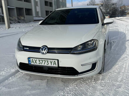 Білий Фольксваген e-Golf, об'ємом двигуна 0 л та пробігом 158 тис. км за 9200 $, фото 1 на Automoto.ua