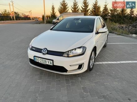 Белый Фольксваген e-Golf, объемом двигателя 0 л и пробегом 172 тыс. км за 8399 $, фото 1 на Automoto.ua