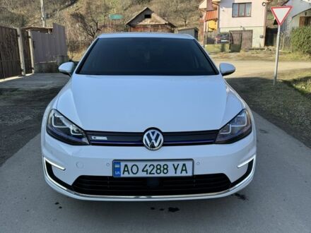 Фольксваген e-Golf 2014 в Ужгороде на Automoto.ua Белый Фольксваген e-Golf, объемом двигателя 0 л и пробегом 127 тыс. км за 8500 $, фото 1 на Automoto.ua
