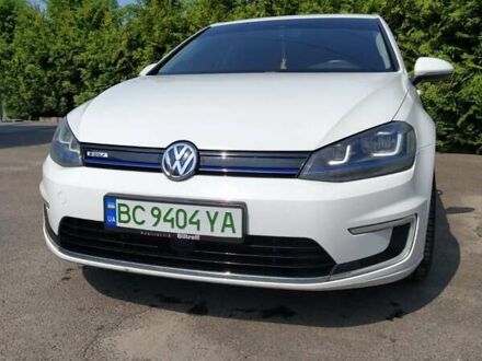Белый Фольксваген e-Golf, объемом двигателя 0 л и пробегом 138 тыс. км за 7900 $, фото 1 на Automoto.ua