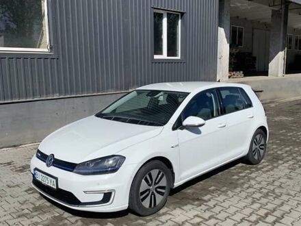 Белый Фольксваген e-Golf, объемом двигателя 0 л и пробегом 75 тыс. км за 11499 $, фото 1 на Automoto.ua