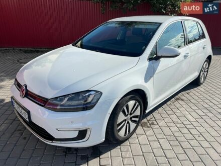 Белый Фольксваген e-Golf, объемом двигателя 0 л и пробегом 152 тыс. км за 9900 $, фото 1 на Automoto.ua