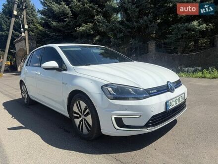 Белый Фольксваген e-Golf, объемом двигателя 0 л и пробегом 175 тыс. км за 8490 $, фото 1 на Automoto.ua