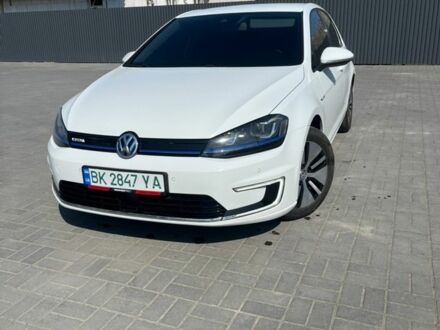 Білий Фольксваген e-Golf, об'ємом двигуна 0 л та пробігом 138 тис. км за 8450 $, фото 1 на Automoto.ua