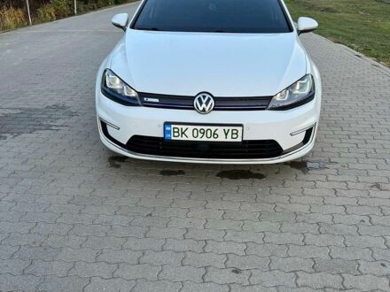 Білий Фольксваген e-Golf, об'ємом двигуна 0 л та пробігом 221 тис. км за 8500 $, фото 1 на Automoto.ua