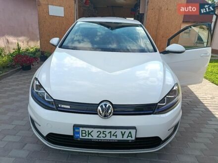 Білий Фольксваген e-Golf, об'ємом двигуна 0 л та пробігом 231 тис. км за 8500 $, фото 1 на Automoto.ua