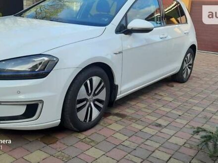 Білий Фольксваген e-Golf, об'ємом двигуна 0 л та пробігом 107 тис. км за 8800 $, фото 1 на Automoto.ua