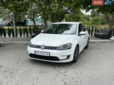 Белый Фольксваген e-Golf, объемом двигателя 0 л и пробегом 177 тыс. км за 8700 $, фото 1 на Automoto.ua