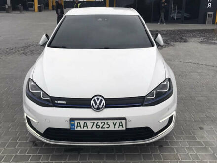Белый Фольксваген e-Golf, объемом двигателя 0 л и пробегом 116 тыс. км за 8400 $, фото 1 на Automoto.ua