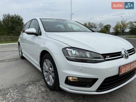 Белый Фольксваген e-Golf, объемом двигателя 1.6 л и пробегом 136 тыс. км за 13300 $, фото 1 на Automoto.ua