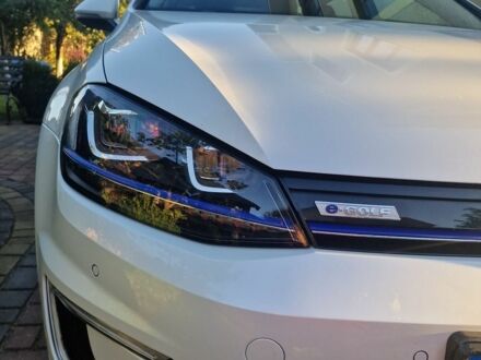 Белый Фольксваген e-Golf, объемом двигателя 0 л и пробегом 156 тыс. км за 8700 $, фото 1 на Automoto.ua