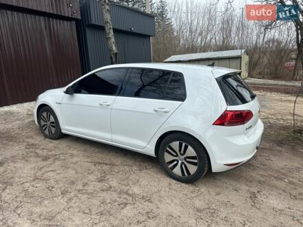 Белый Фольксваген e-Golf, объемом двигателя 0 л и пробегом 90 тыс. км за 10000 $, фото 1 на Automoto.ua
