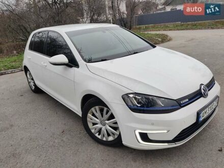 Белый Фольксваген e-Golf, объемом двигателя 0 л и пробегом 144 тыс. км за 8400 $, фото 1 на Automoto.ua