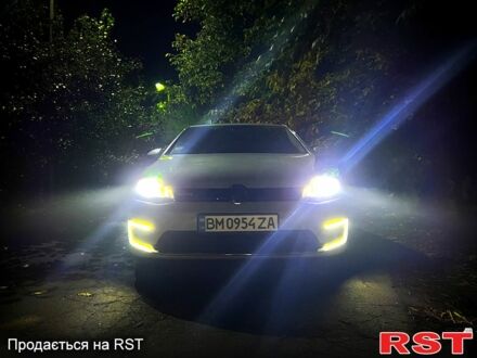 Фольксваген e-Golf 2015 в Сумах на Automoto.ua Белый Фольксваген e-Golf, объемом двигателя 0 л и пробегом 186 тыс. км за 8700 $, фото 1 на Automoto.ua