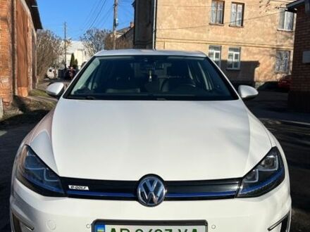 Білий Фольксваген e-Golf, об'ємом двигуна 0 л та пробігом 111 тис. км за 8200 $, фото 1 на Automoto.ua