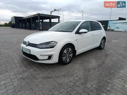 Белый Фольксваген e-Golf, объемом двигателя 0 л и пробегом 181 тыс. км за 8200 $, фото 1 на Automoto.ua