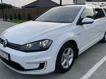 Білий Фольксваген e-Golf, об'ємом двигуна 0 л та пробігом 118 тис. км за 9999 $, фото 1 на Automoto.ua