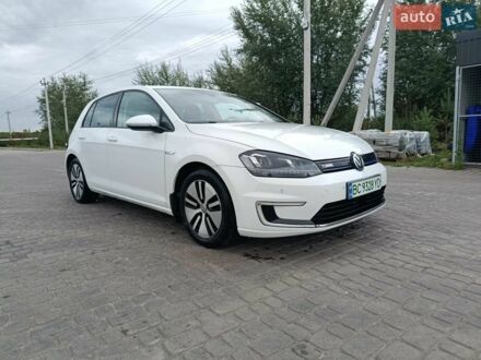 Белый Фольксваген e-Golf, объемом двигателя 0 л и пробегом 181 тыс. км за 8250 $, фото 1 на Automoto.ua