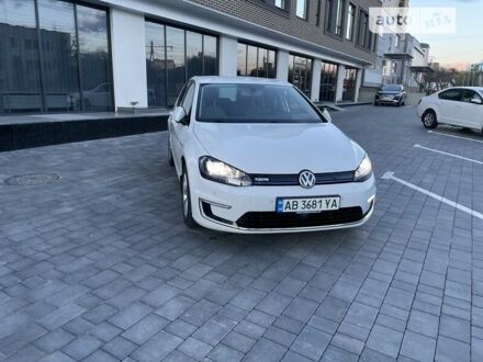 Білий Фольксваген e-Golf, об'ємом двигуна 0 л та пробігом 116 тис. км за 11499 $, фото 1 на Automoto.ua