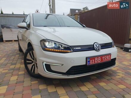 Фольксваген e-Golf 2015 в Борисполе на Automoto.ua Белый Фольксваген e-Golf, объемом двигателя 0 л и пробегом 128 тыс. км за 8999 $, фото 1 на Automoto.ua