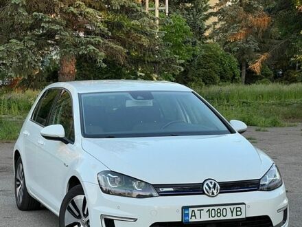 Белый Фольксваген e-Golf, объемом двигателя 0 л и пробегом 91 тыс. км за 8900 $, фото 1 на Automoto.ua