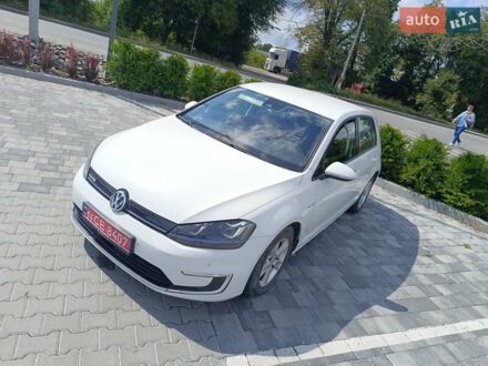 Белый Фольксваген e-Golf, объемом двигателя 0 л и пробегом 120 тыс. км за 8500 $, фото 1 на Automoto.ua