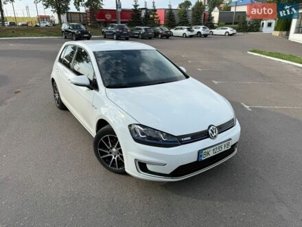 Білий Фольксваген e-Golf, об'ємом двигуна 0 л та пробігом 150 тис. км за 9500 $, фото 1 на Automoto.ua