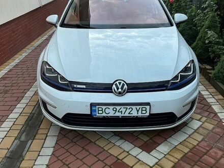 Білий Фольксваген e-Golf, об'ємом двигуна 0 л та пробігом 99 тис. км за 8600 $, фото 1 на Automoto.ua