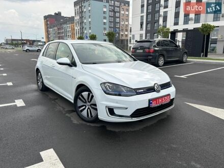 Белый Фольксваген e-Golf, объемом двигателя 0 л и пробегом 221 тыс. км за 8200 $, фото 1 на Automoto.ua