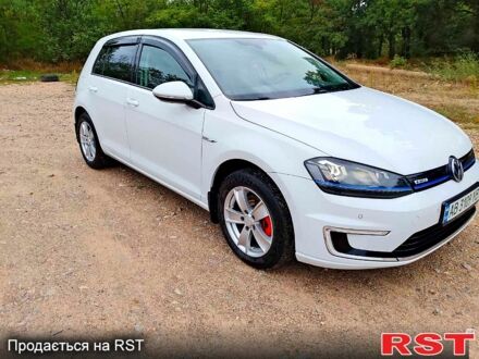 Білий Фольксваген e-Golf, об'ємом двигуна 0 л та пробігом 92 тис. км за 9500 $, фото 1 на Automoto.ua