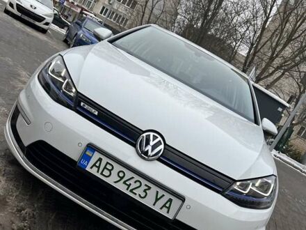 Білий Фольксваген e-Golf, об'ємом двигуна 0 л та пробігом 111 тис. км за 8500 $, фото 1 на Automoto.ua