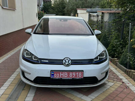 Белый Фольксваген e-Golf, объемом двигателя 0 л и пробегом 96 тыс. км за 9500 $, фото 1 на Automoto.ua