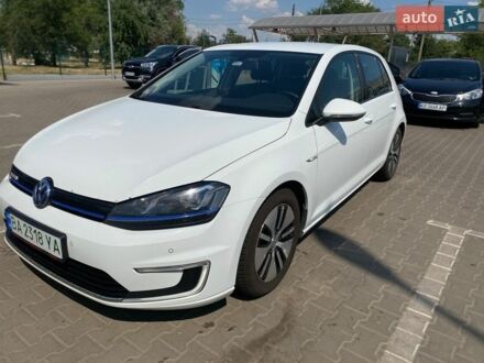 Белый Фольксваген e-Golf, объемом двигателя 0 л и пробегом 130 тыс. км за 7900 $, фото 1 на Automoto.ua