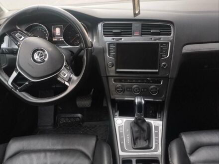 Белый Фольксваген e-Golf, объемом двигателя 0 л и пробегом 147 тыс. км за 9200 $, фото 1 на Automoto.ua
