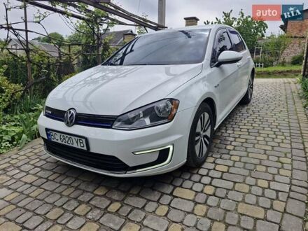 Белый Фольксваген e-Golf, объемом двигателя 0 л и пробегом 95 тыс. км за 8500 $, фото 1 на Automoto.ua
