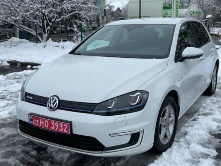 Белый Фольксваген e-Golf, объемом двигателя 0 л и пробегом 92 тыс. км за 8900 $, фото 1 на Automoto.ua
