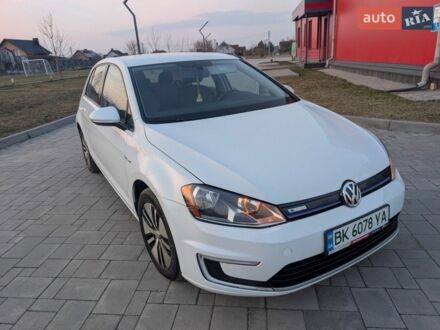 Білий Фольксваген e-Golf, об'ємом двигуна 0 л та пробігом 140 тис. км за 7999 $, фото 1 на Automoto.ua