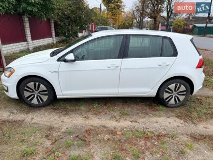 Білий Фольксваген e-Golf, об'ємом двигуна 0 л та пробігом 151 тис. км за 7200 $, фото 1 на Automoto.ua