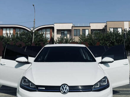 Белый Фольксваген e-Golf, объемом двигателя 0 л и пробегом 59 тыс. км за 9400 $, фото 1 на Automoto.ua