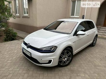 Білий Фольксваген e-Golf, об'ємом двигуна 0 л та пробігом 59 тис. км за 13200 $, фото 1 на Automoto.ua