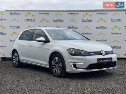 Белый Фольксваген e-Golf, объемом двигателя 0 л и пробегом 132 тыс. км за 9200 $, фото 1 на Automoto.ua