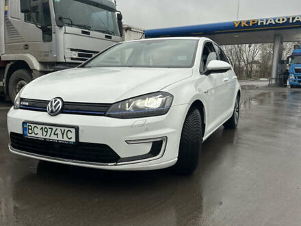 Білий Фольксваген e-Golf, об'ємом двигуна 0 л та пробігом 66 тис. км за 7500 $, фото 1 на Automoto.ua