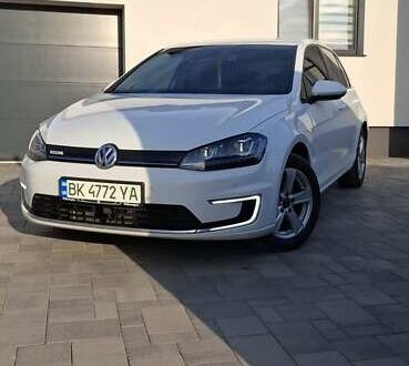 Білий Фольксваген e-Golf, об'ємом двигуна 0 л та пробігом 128 тис. км за 8200 $, фото 1 на Automoto.ua