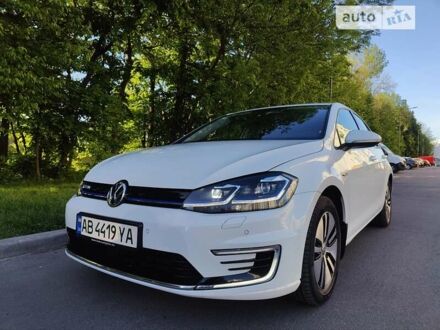 Белый Фольксваген e-Golf, объемом двигателя 0 л и пробегом 119 тыс. км за 14950 $, фото 1 на Automoto.ua