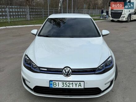 Белый Фольксваген e-Golf, объемом двигателя 0 л и пробегом 88 тыс. км за 12700 $, фото 1 на Automoto.ua